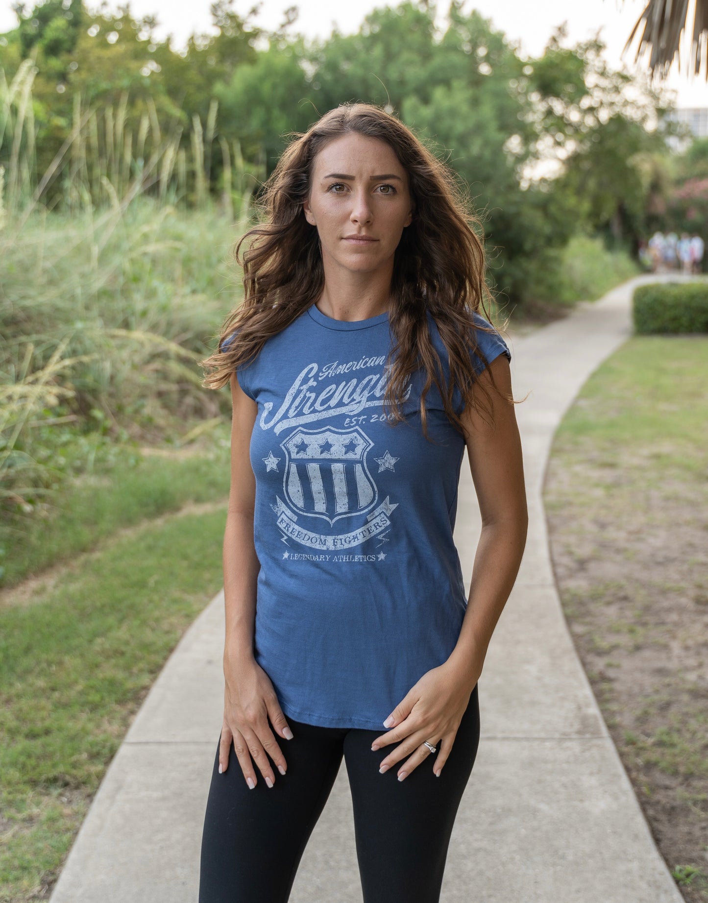 VINTAGE AMERICAN STRENGTH LADIES TEE