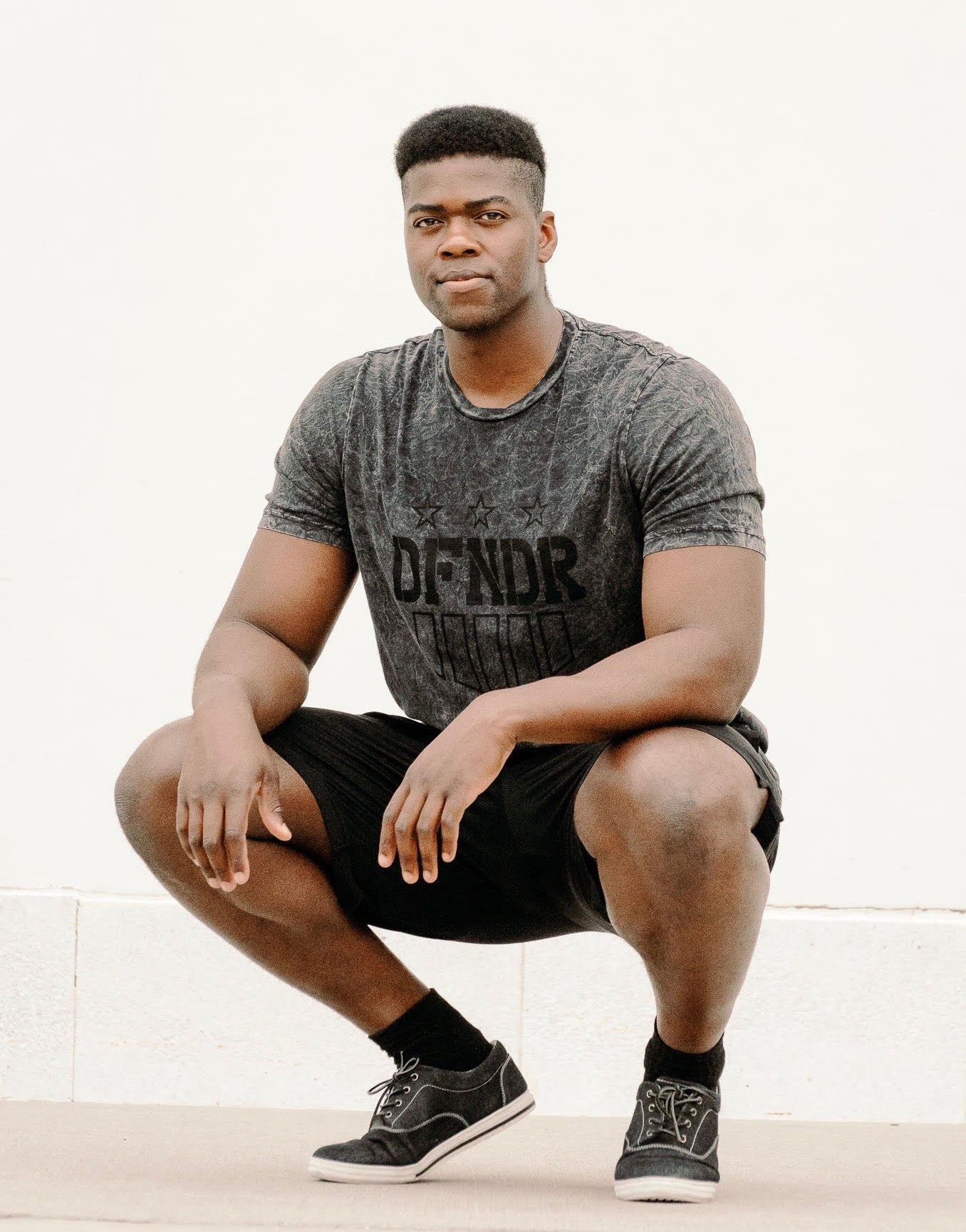 DFNDR SHIELD SIGNATURE MENS TEE