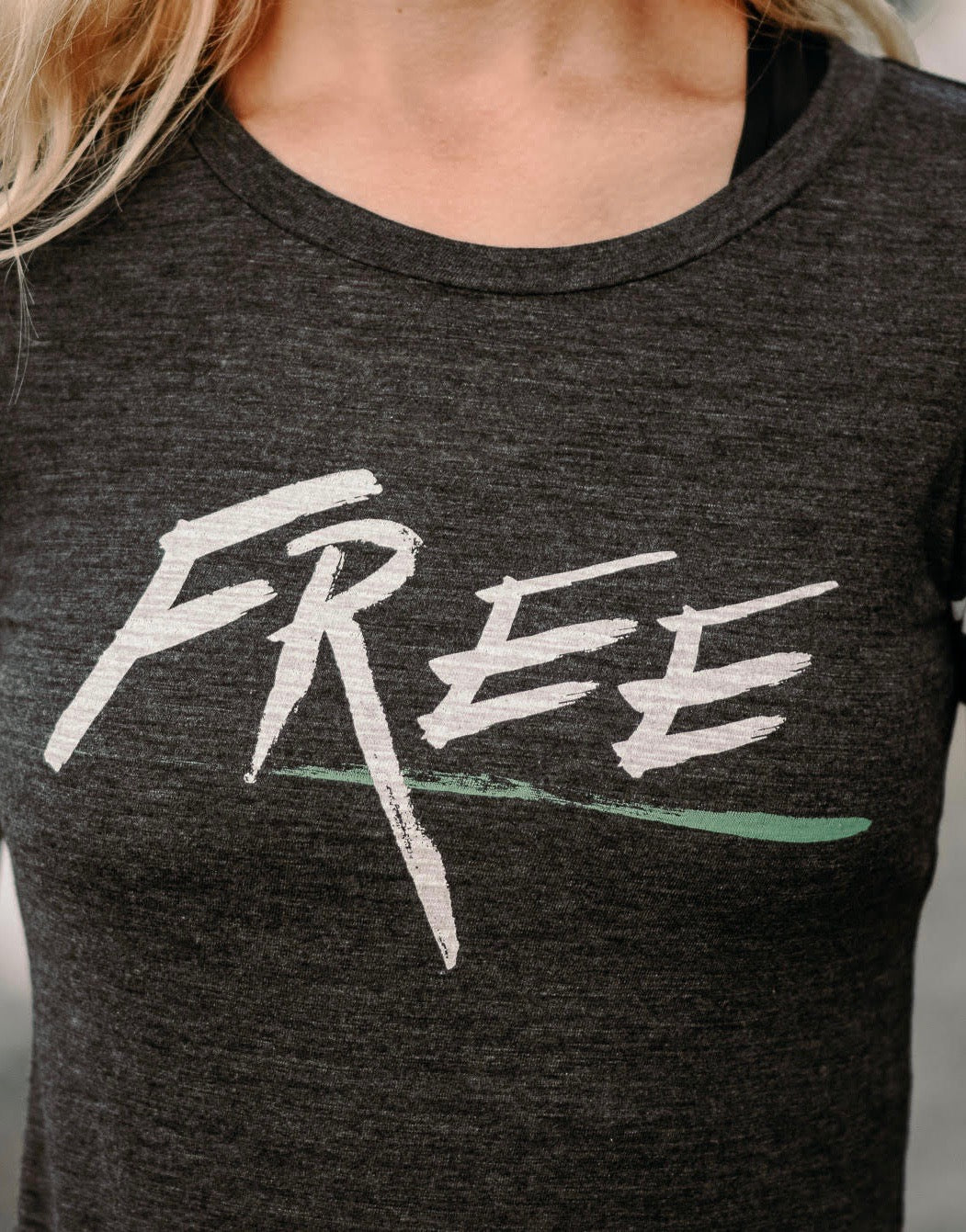 'FREE' VINTAGE LADIES FOOTBALL TEE