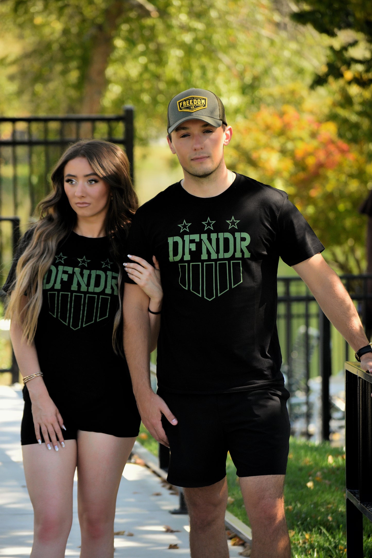 DFNDR SHIELD SIGNATURE MENS TEE