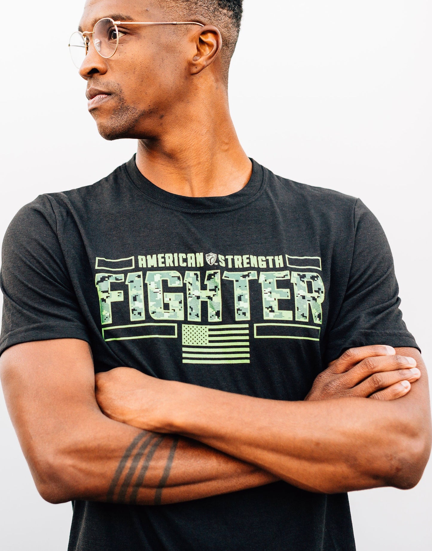 AMERICAN STRENGTH FIGHTER MEN'S TEE